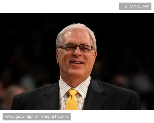 NBA球队战术调整与临场指挥机制探讨，nba战术讲解